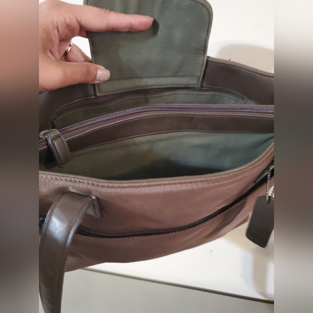Vintage GH Bass Traveler Tote Bag Olive Green Interior Zip Top Shoulder Straps - Picture 3 of 10